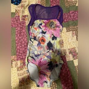 Eleve size small leotard